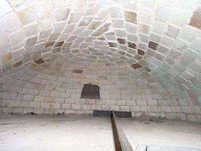 squirrel tail 
bake oven